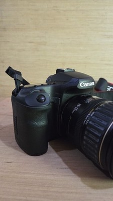 Canon EOS 40D 10.1MP Digital SLR Camera Black (Body Only) with Battery Charger