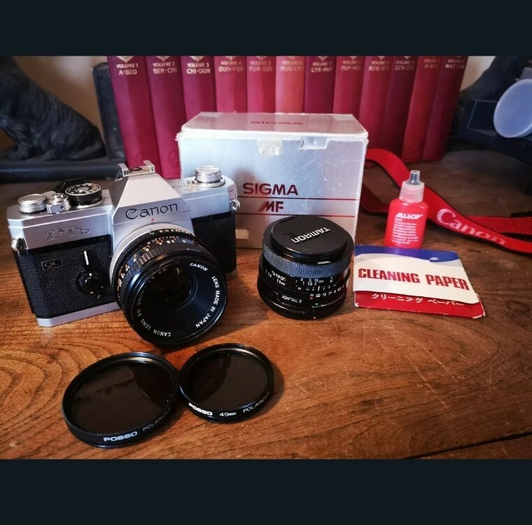 Canon FTb 35mm Film SLR Manual Camera Kit x lens Canon 50mm