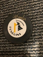 ULF SAMUELSSON PITTSBURGH PENGUINS SIGNED PUCK PENGUINS NICE 