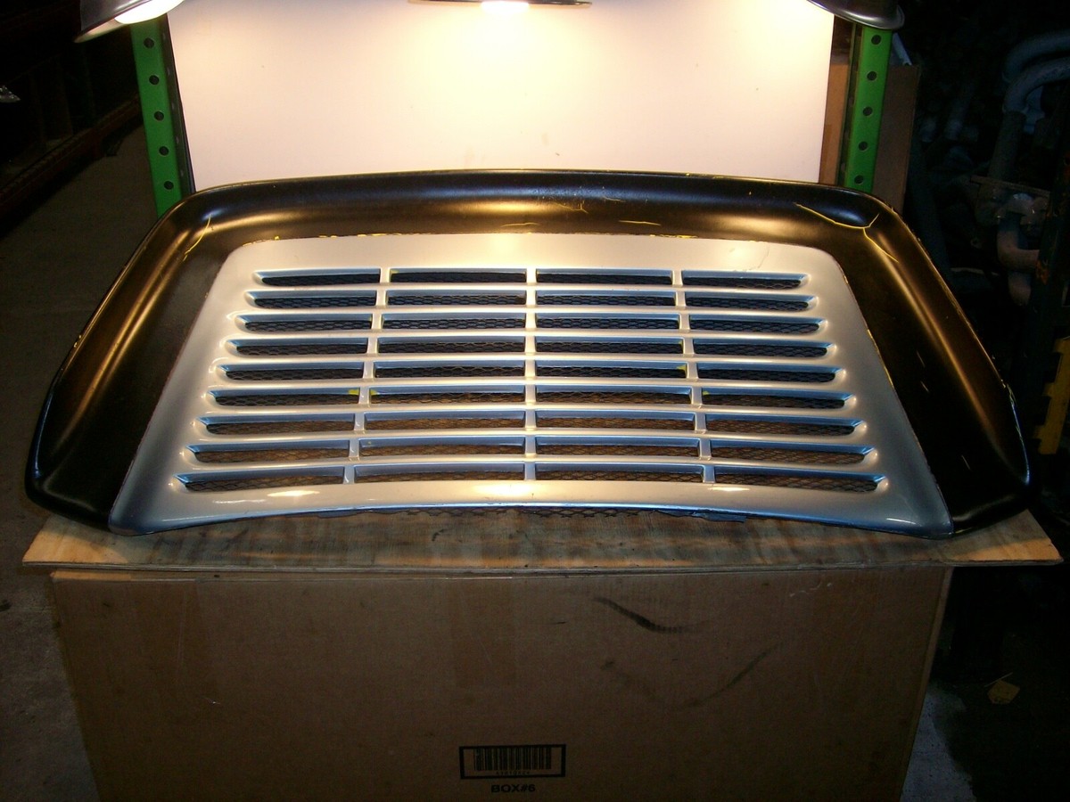 ポルシェ930リアウイング　エンジンカバー Porsche 911 930 Rear Wing Spoiler Deck Lid Engine Cover