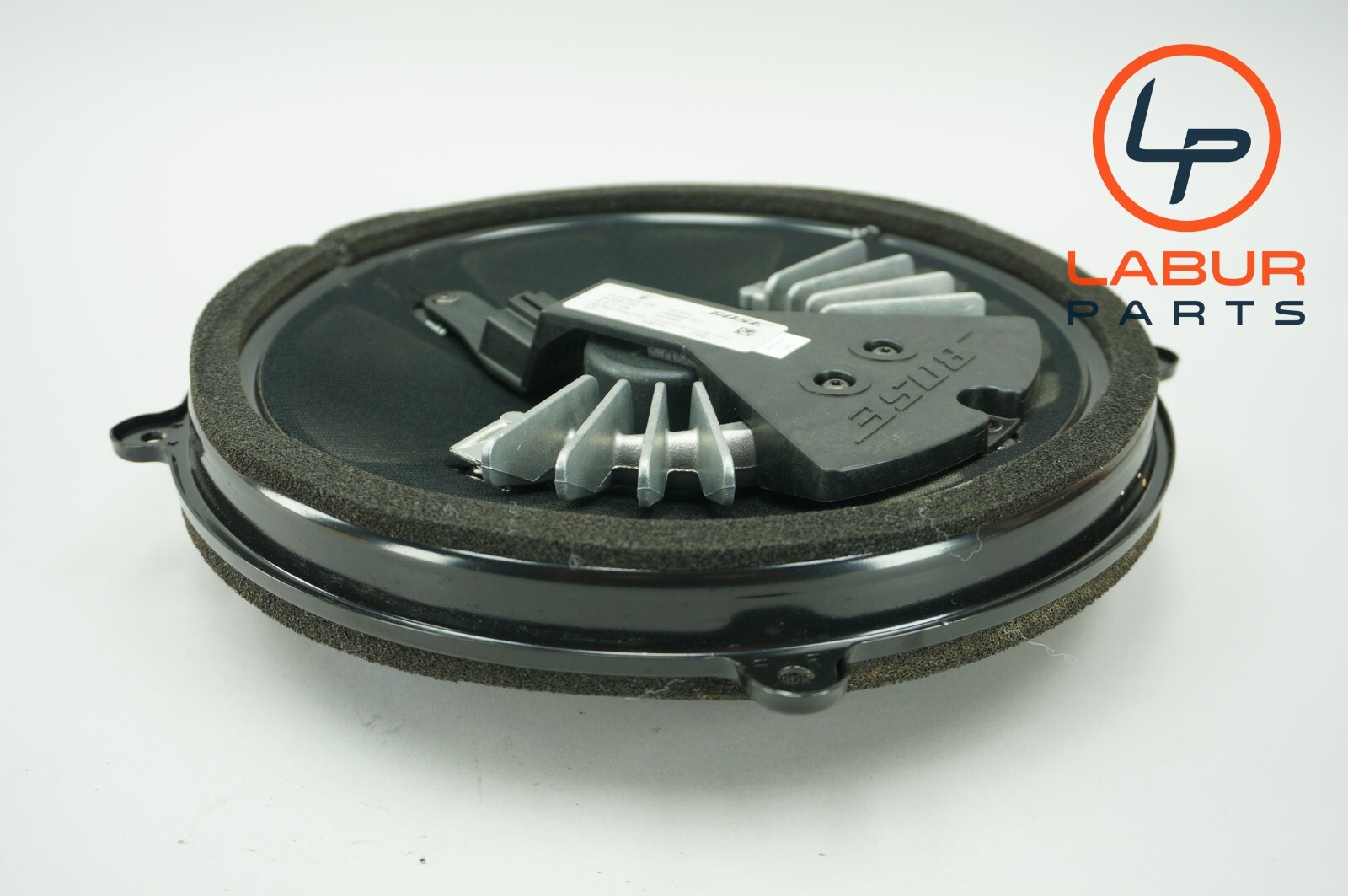 M139 03-19 Maserati Quattroporte GranTurismo BOSE Subwoofer Sub Woofer C787+