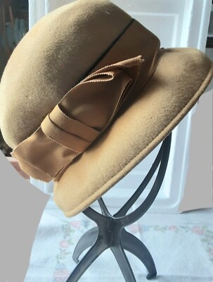 Vintage Glenover Henry Pollack Women's Cloche 100% Wool In Gold