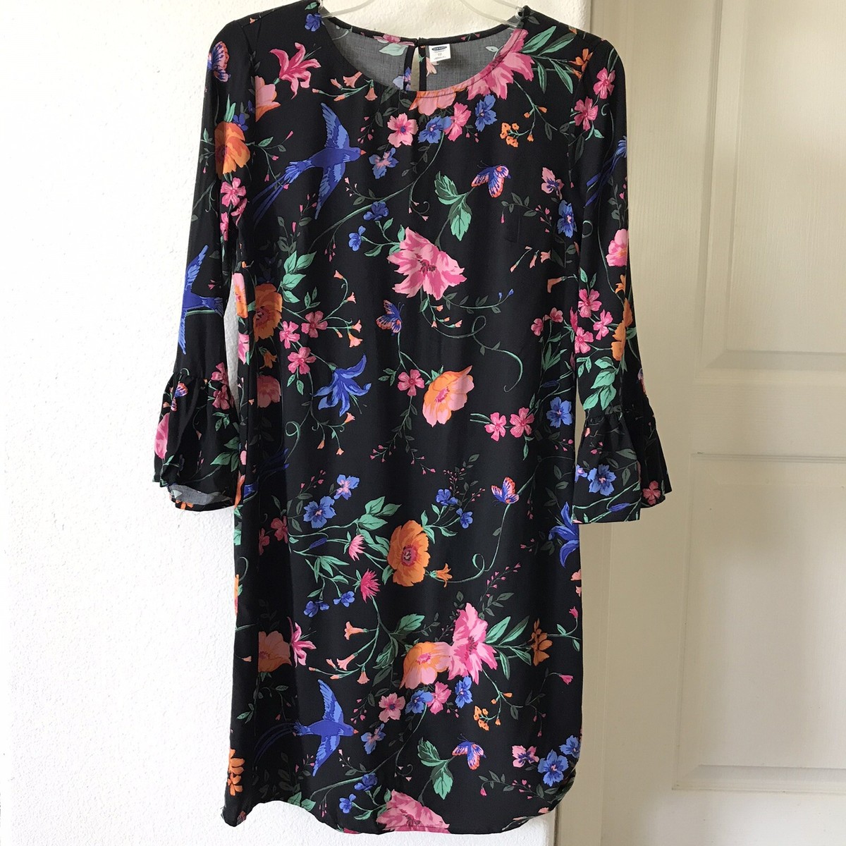 Old Navy Black Floral Bird Printed Shift Bell Sleeve Dress Size XS | eBay Old Navy Black Floral Bird Printed Shift Bell Sleeve Dress Size XS | eBay