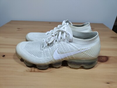 vapormax triple white womens