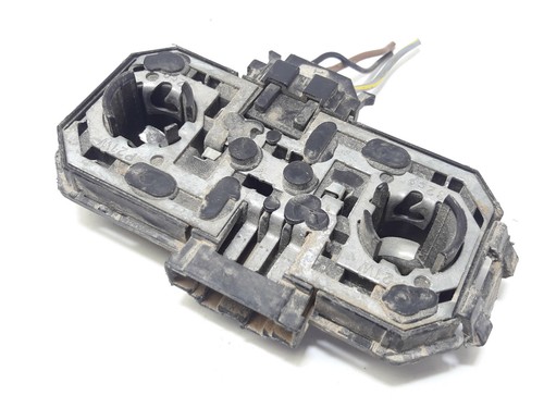 Volkswagen PASSAT B4 1994 Einzelteil Rückleuchte Heckleuchte GUST27308