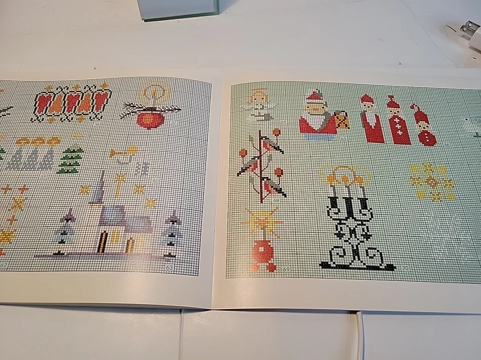 Point de Croix Scandinaves cross stitch designs  leaflet DMC Booklet 8131 1  - Image 4 of 4