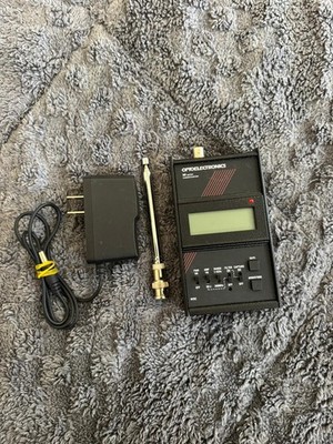 Optoelectronics MI Micro Handcounter Frequency Counter | 10Hz 2.4GHz | Excellent