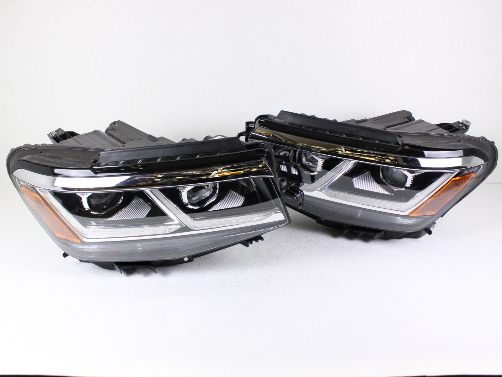 NO DRL! 2020-2023 VOLKSWAGEN ATLAS LEFT RIGHT LED HEADLIGHT SET PAIR OEM