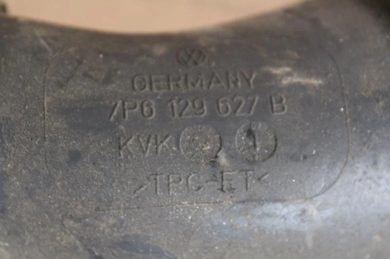 2011 2012 2013 2014 VOLKSWAGEN TOUAREG TDI AIR INTAKE TUBE PIPE 7P6129627B - Image 3 of 4