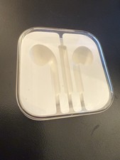 Genuine OEM APPLE Wired White EarPods Case EM...