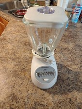 Oster Osterizer 450W 14 Speed Blender White Model 6650