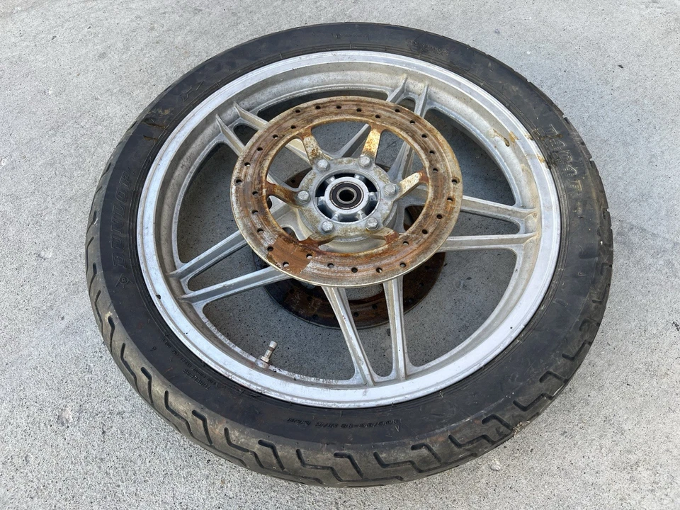 Moto Guzzi V65C 1984 rueda delantera Foto 2 de 4