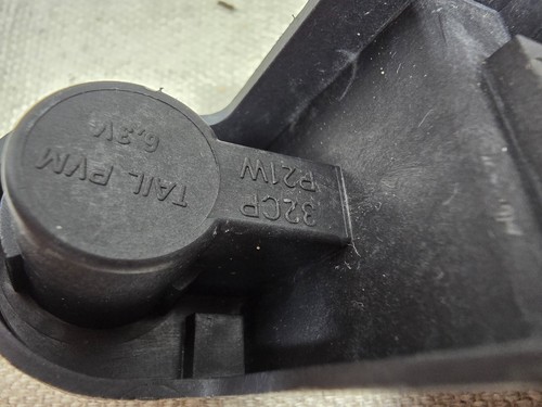 2005 Saab 9-3 ARC Sedan Driver / Left Tail Light Bulb Holder / Socket Assembly - Picture 13 of 17