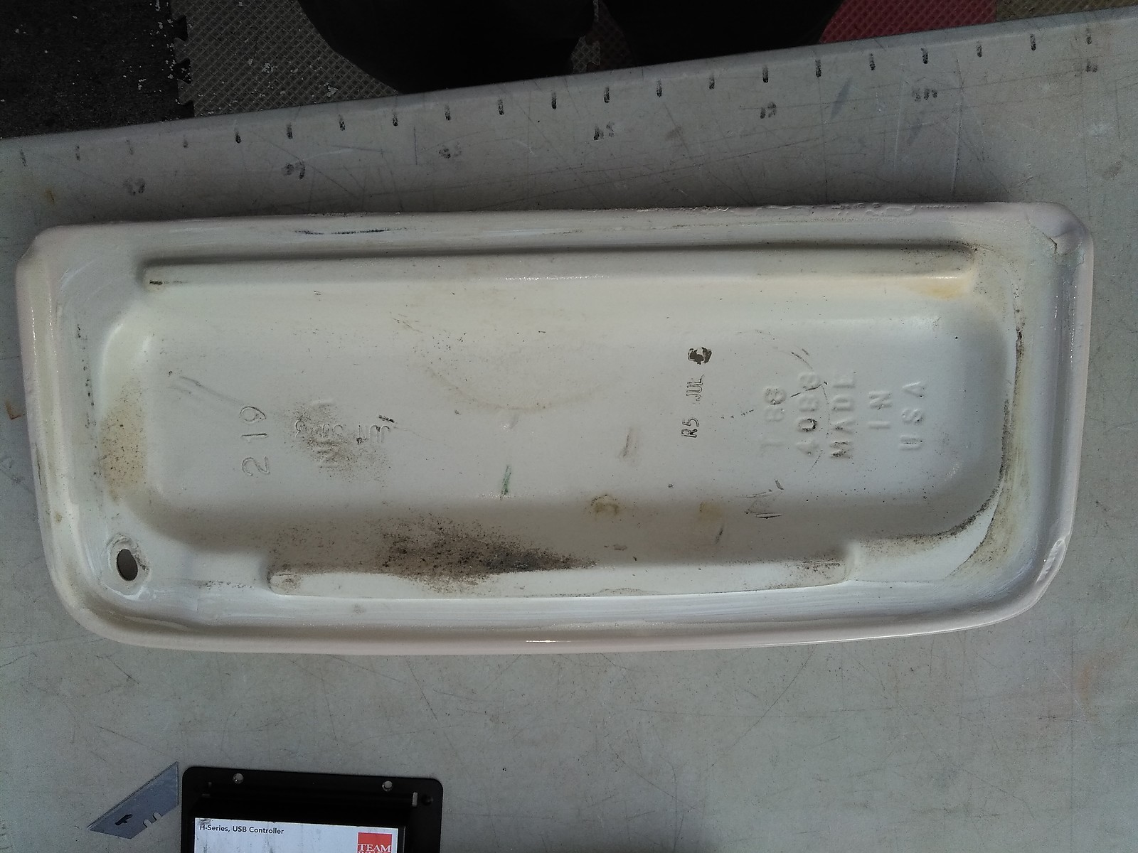 23SS67 AMERICAN STANDARD 4083 TOILET TANK LID, 19" X 81/8", BEIGE