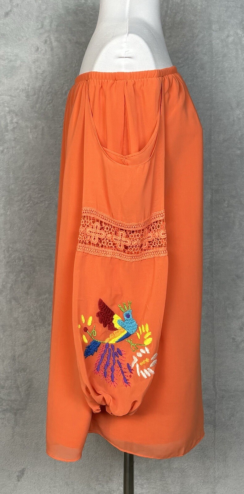 VaVa by Joy Han Women's Size Medium Off The Shoulder Floral Bird Embroidered Top