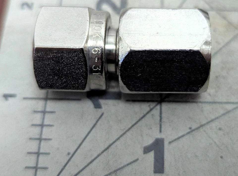 AN Adapter 3/8” Tube X 3/8” Female AN Flare 6X6TU6-316, SS-600-A-6ANF [OF56 - Image 2 of 4