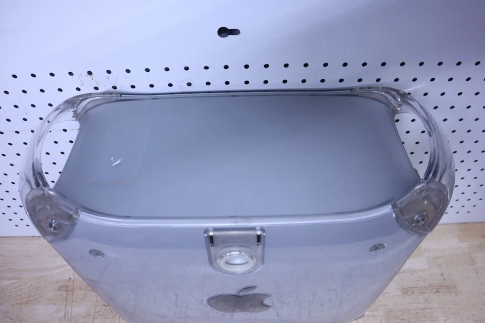 Used Apple PowerMac G4 M8493 Power PC 7455 G4 1GHz DP 1 GB RAM No HDD/No OS USA - Image 3 of 4