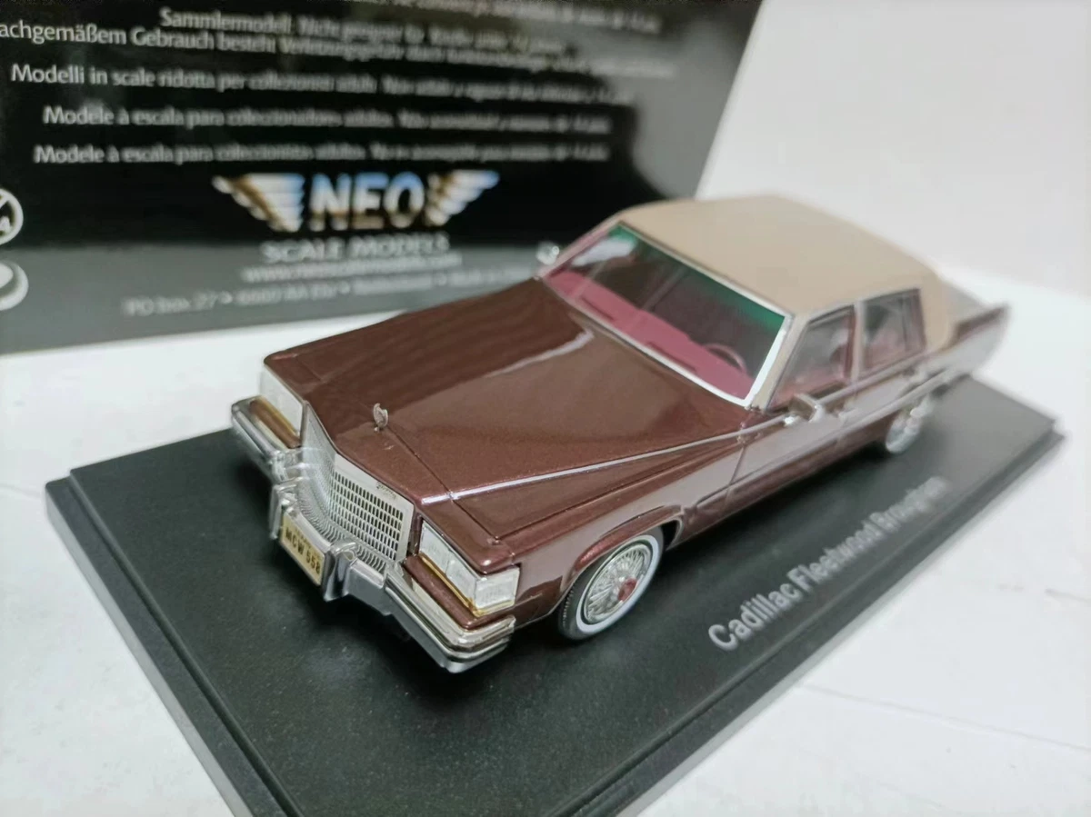 Neo 1/43 Cadillac Fleetwood Brougham 1982 2-tone Blue