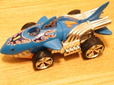 hot wheels extreme action light and sound sharkruiser