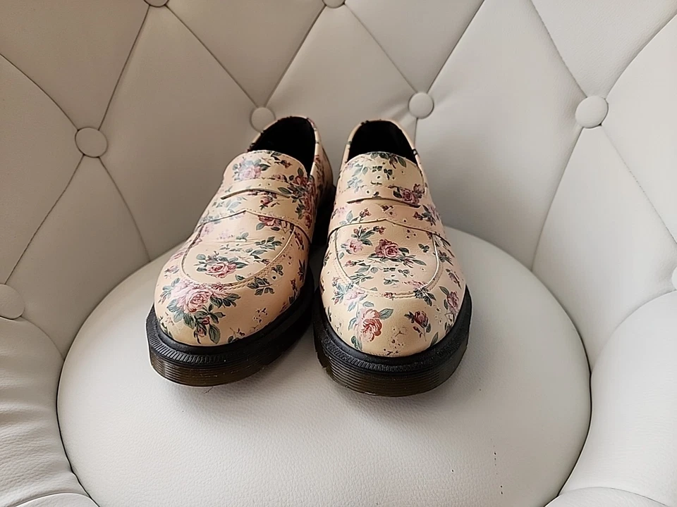 New Dr. Martens Addy Rose Floral Leather Loafers Women's 8 (US Size) - Image 3 of 4