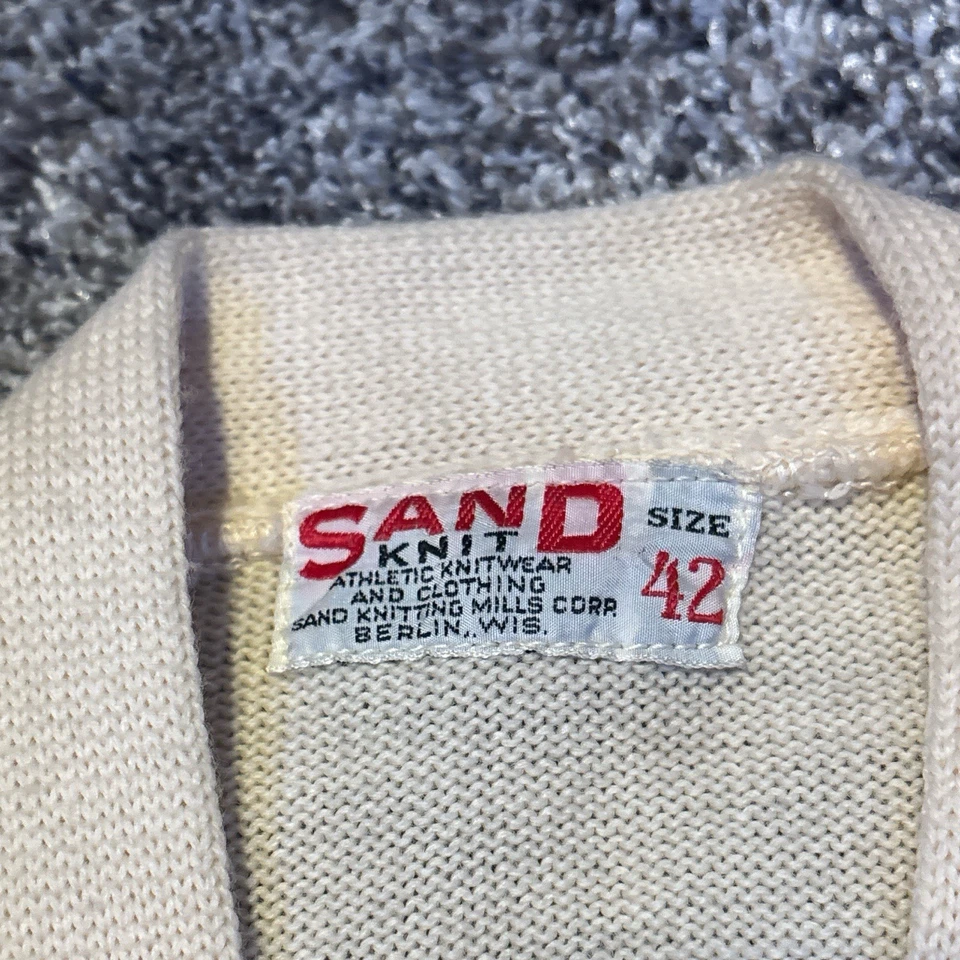 Vintage Late 60s - Early 70s Sand Knit Letter K Knit Letterman Cardigan Sweater Foto 4 de 4