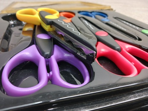 Scribblers Sassy Scissors Complete Set of 6 With Box Arts & Crafts - Picture 7 of 9