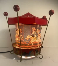 VINTAGE 1955 DISNEYLAND PARK SOUVENIR ECONOLITE MOTION LAMP KING ARTHUR CAROUSEL