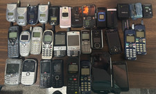 Mixed Lot of Cell Phones - Sanyo - Blackberry - Palm - Pagers - Vintage