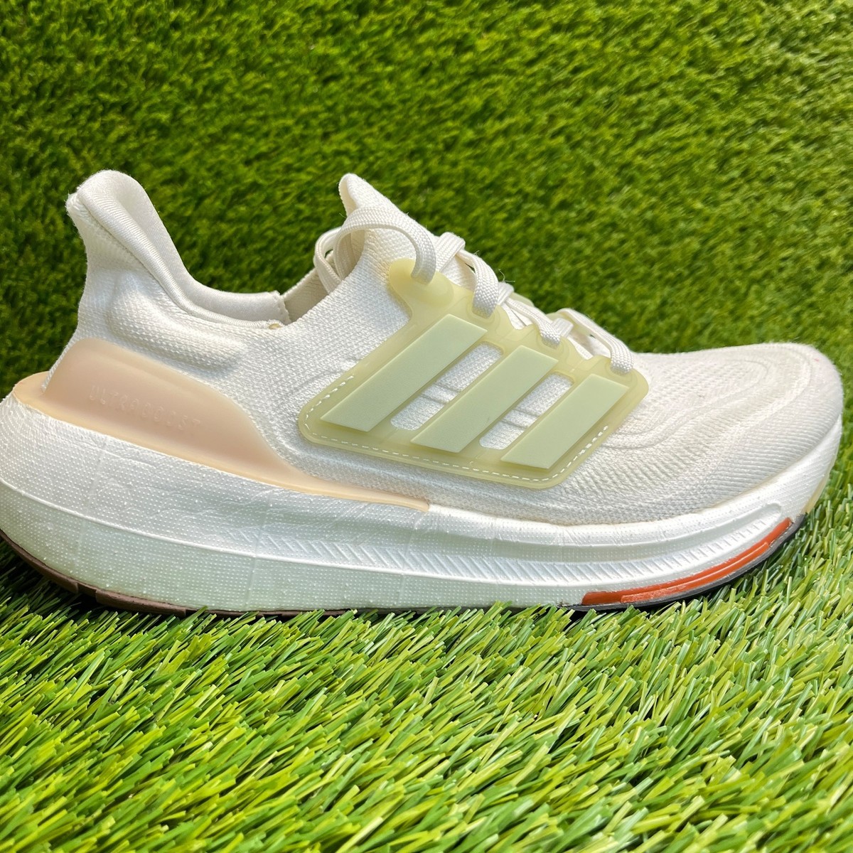 Adidas Ultraboost Light Mens Size 6 White Green Athletic  display picture 1