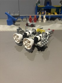 LEGO Space: Beta I Command Base (6970) 99% Complete, Includes Flag and antenna