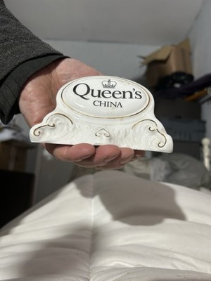 Queens China Point Of Sale Plakette