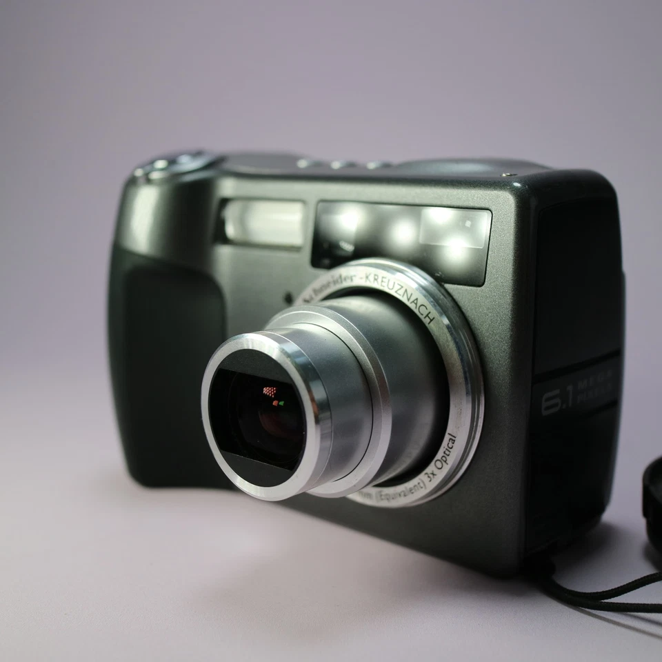 Kodak Digital Camera EasyShare DX7630 6.1MP Silver Tested With Battery + Charger - Image 3 of 4