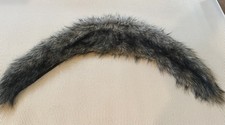 Grey Faux Fur Collar Pre Owned Excellent Condition And Quality
