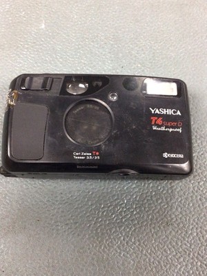 Yashica T4 Super D 35mm Point and Shoot Film Camera (1)