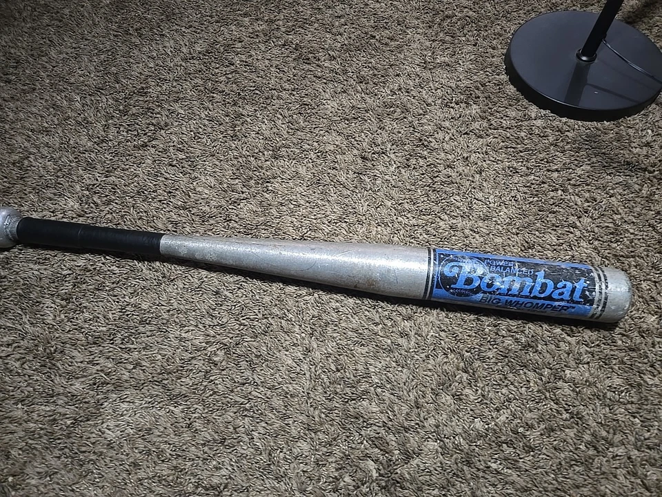 Vintage BOMBAT BIG WHOMPER 1000Q Power Balanced Little League Baseball Bat - Image 4 of 4