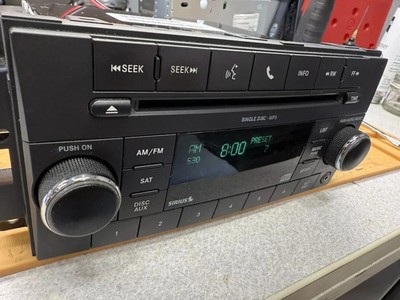 13-17 CHRYSLER DODGE JEEP AM FM XM Radio MP3 CD Player WITH AUX