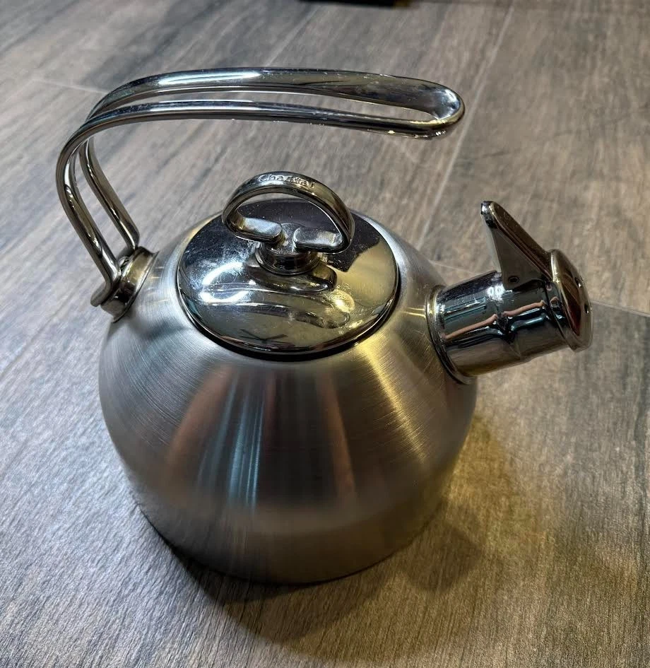 Harmonica Whistle Tea Pot Chantal Stainless Steel Classic Kettle quilted handle