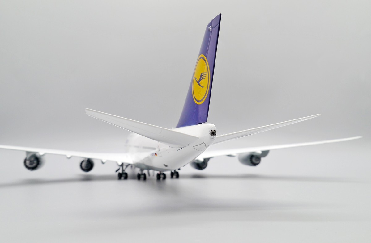 Lufthansa Boeing 747-8 スケール1/200 SQ Wings Lufthansa Boeing 747-8 D-ABYT L2056 Scale 1:200