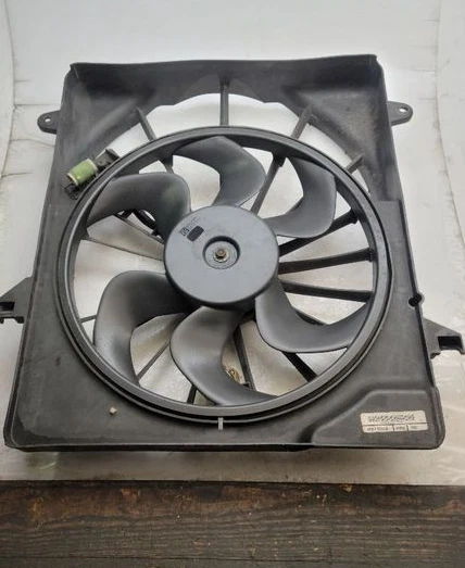 Conjunto de ventilador de refrigeración eléctrico Dodge Nitro 2007-2011 Foto 2 de 2