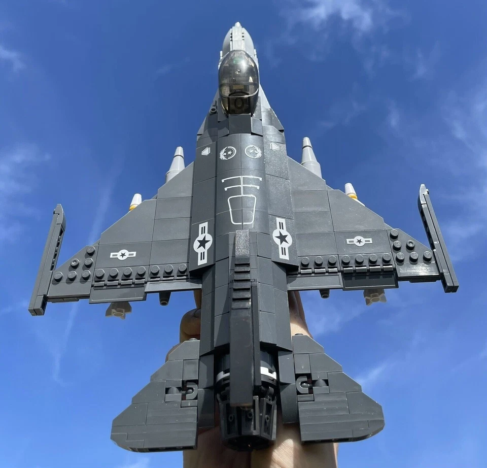 Building Blocks Military MOC F-16C Falcon Fighter Jet Aircraft Bricks Model Toys - Image 3 of 4