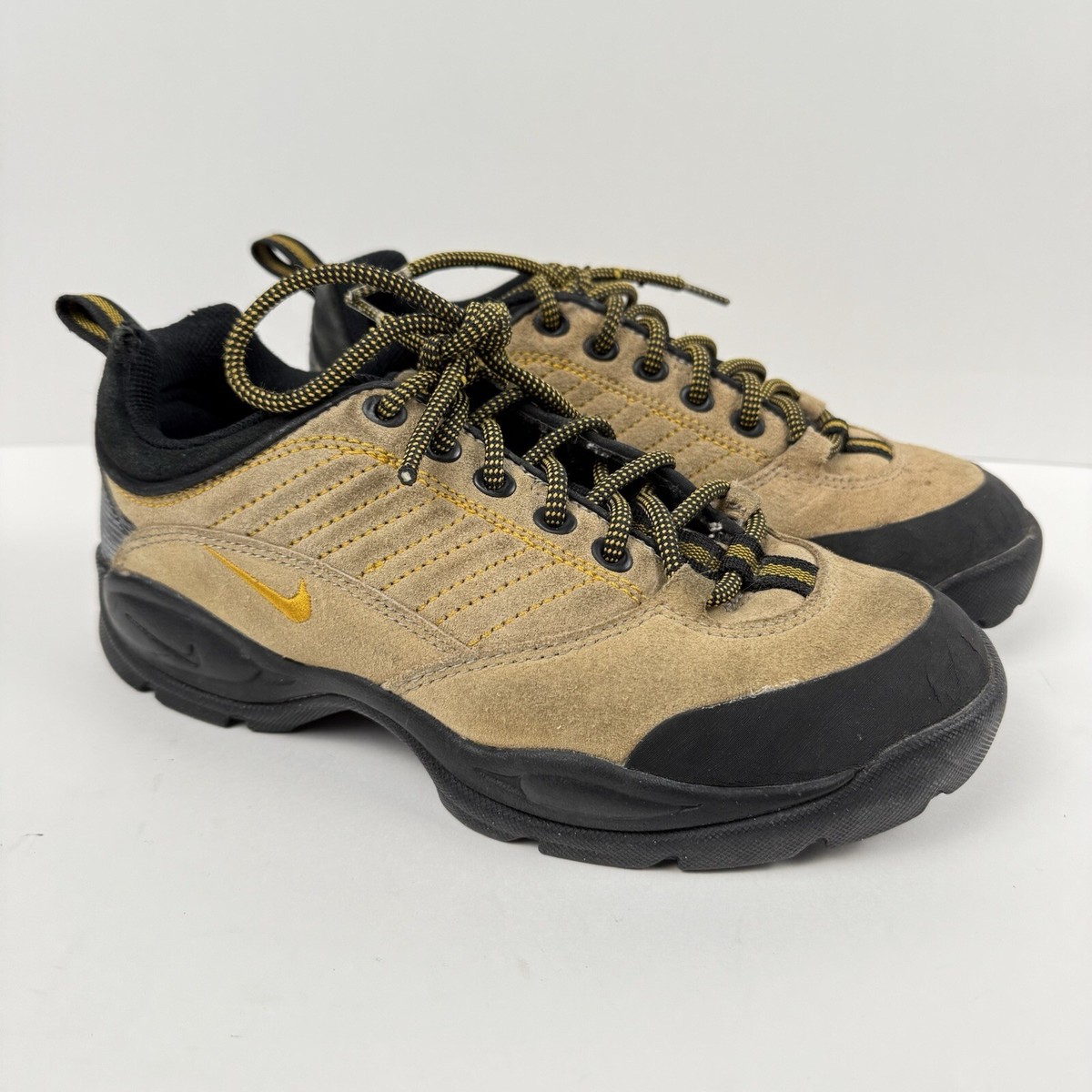 Low Trekking Shoes Nike HOT Nike Lahar Low Hiking Shoes Women Nike