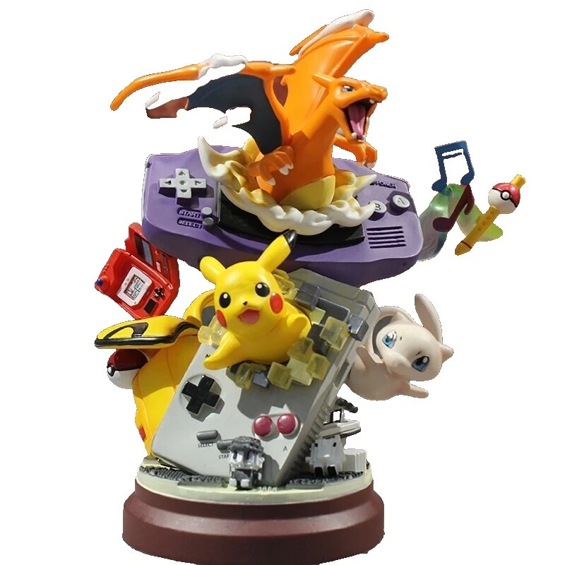 Figuras de acción Charizard y accesorios