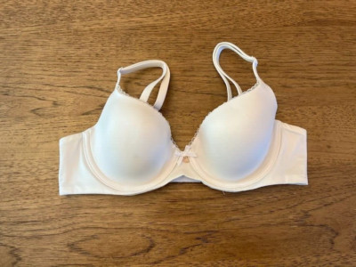 Victoria's Secret Pure White 36D Body By Victoria Lightly Lined Demi Bra VS!!