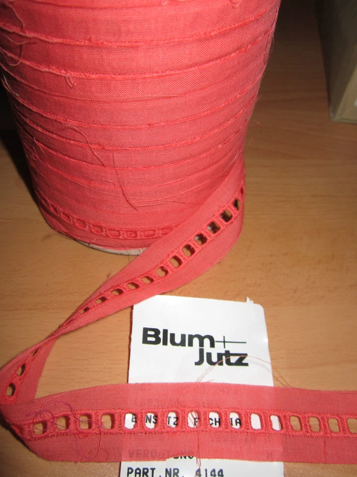 BLUM JUTZ (0,90 €/Meter) 9 m Borte (Band) ca: 2 cm Breit Farbe: Hummer (DDP2 cm)