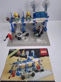 LEGO Space Vintage 6930 Set Complete + OBA Space Station Space Supply Station Excellent