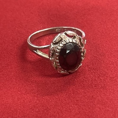 18k HGE Ring Black Stone Sun Shaped Setting Black Stone Sz 8 3.28 Grams