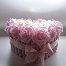 Pralinentorte Herz Süßigkeiten Geschenkideen Rosen Weiß Rosa  Yogurette Geschenk