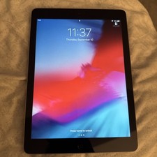 Apple iPad Air A1474 64 GB, Wi-Fi, 9.7 in - Space Gray