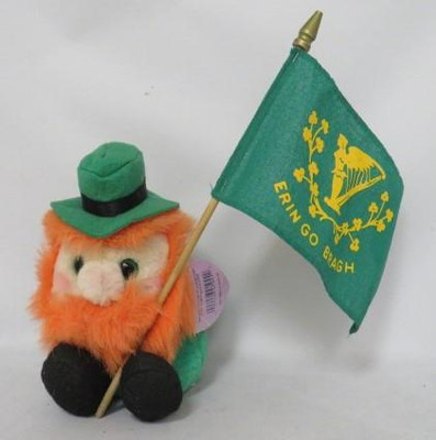 Vintage PUFFKINS St. Patrick's Day MR. LUCKY Leprechaun Plush Erin Go Bragh FLAG