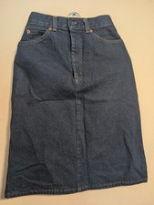 Levi's 1970's Dark Wash Heavy Denim Skirt White Tab Women's Size 6 Back Slit USA